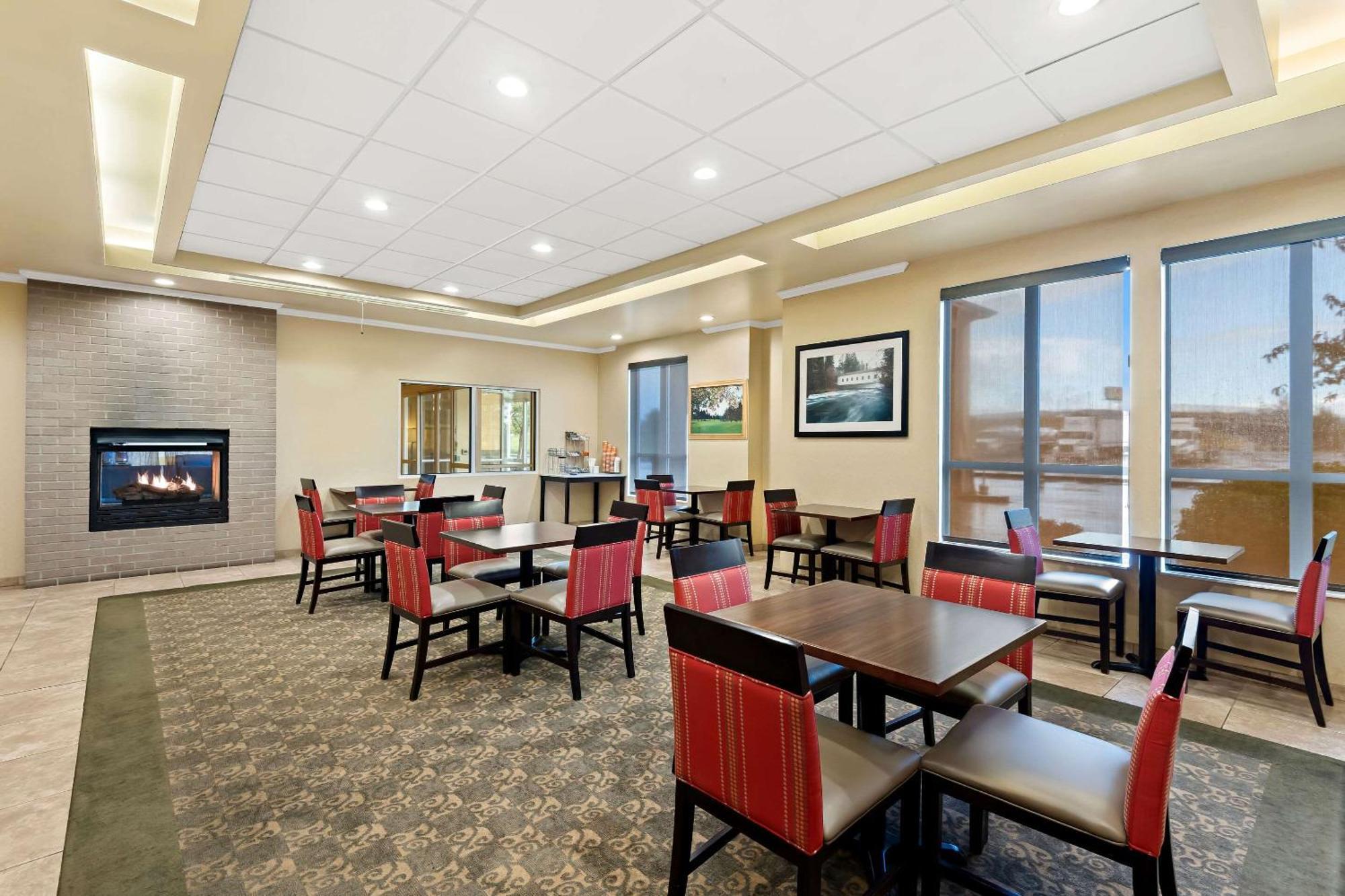 Comfort Inn & Suites Creswell Exterior foto