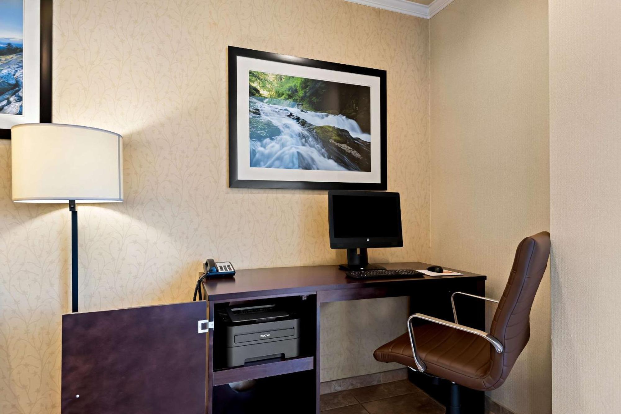 Comfort Inn & Suites Creswell Exterior foto