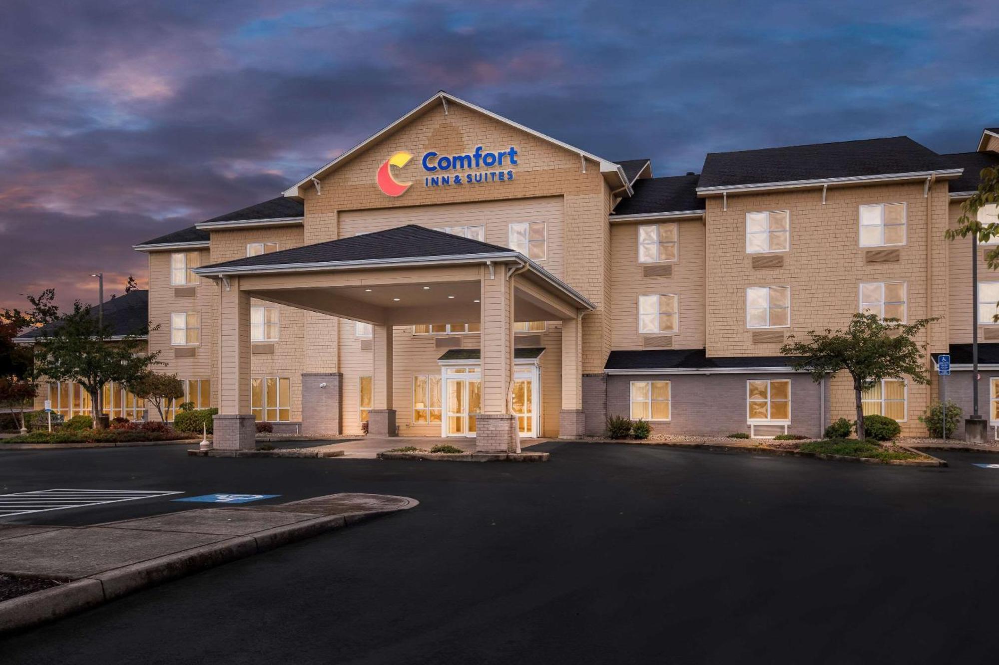 Comfort Inn & Suites Creswell Exterior foto