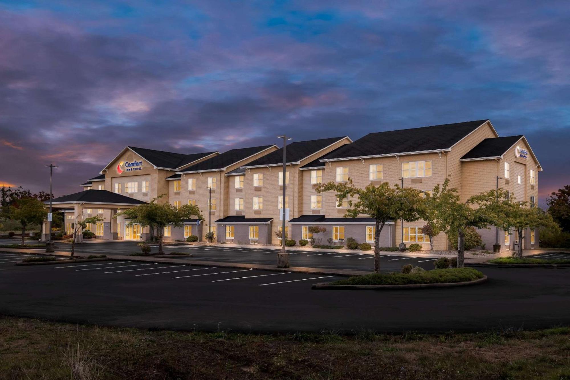 Comfort Inn & Suites Creswell Exterior foto